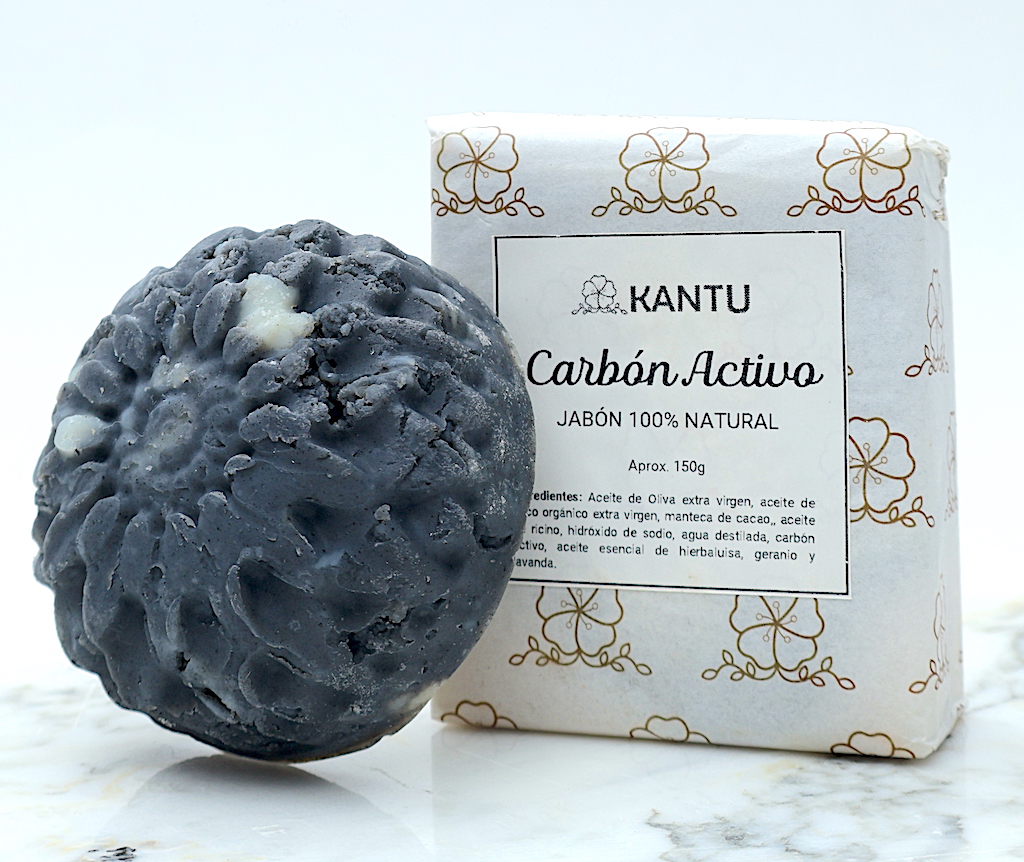 Jabón de carbón activado